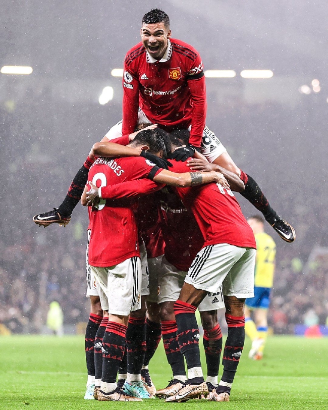 更加稳健地 更加稳健地